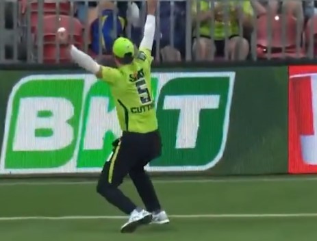 Watch- Ben Cutting Grabs a Stunner in BBL