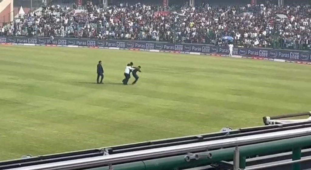 IND vs AUS 2nd Test: Watch - A Fan Tries To Sneak Into The Ground, Gets Slapped By Security Guards