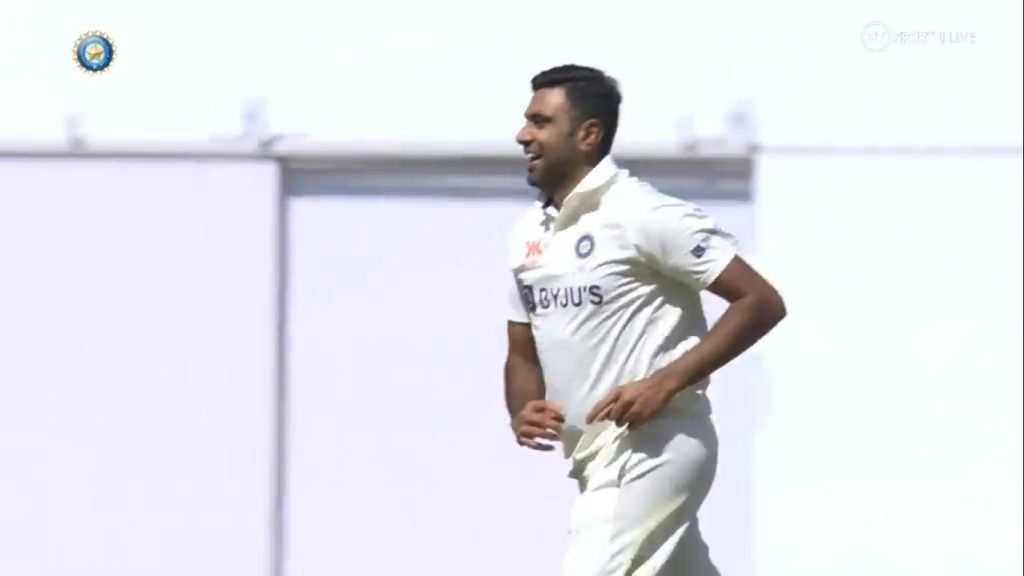 Watch: Ashwin Gets to His 450th Test Wicket by Shattering the Wickets of Alex Carey