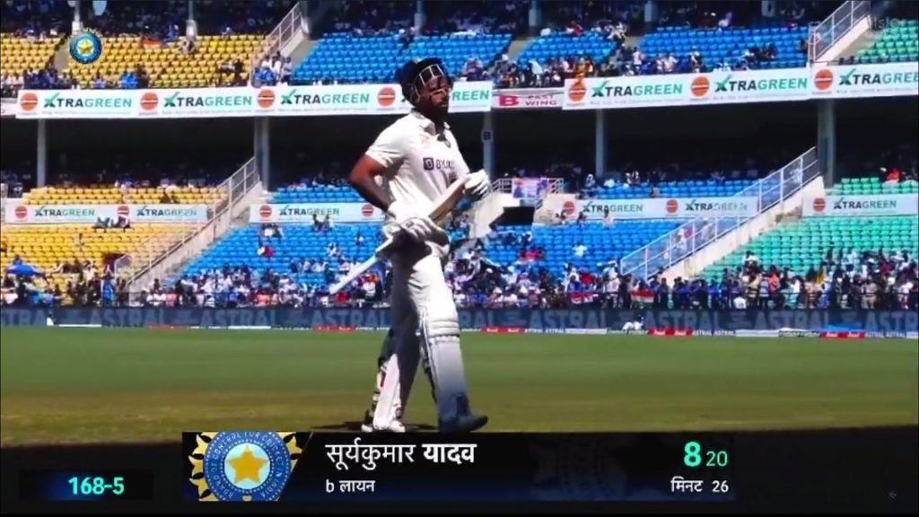 "Nahi Hai Bhai Yeh Test Cricket ka Player Suryakumar Yadav," Twitter Reacts, Demands Shubman Gill in the Test Team