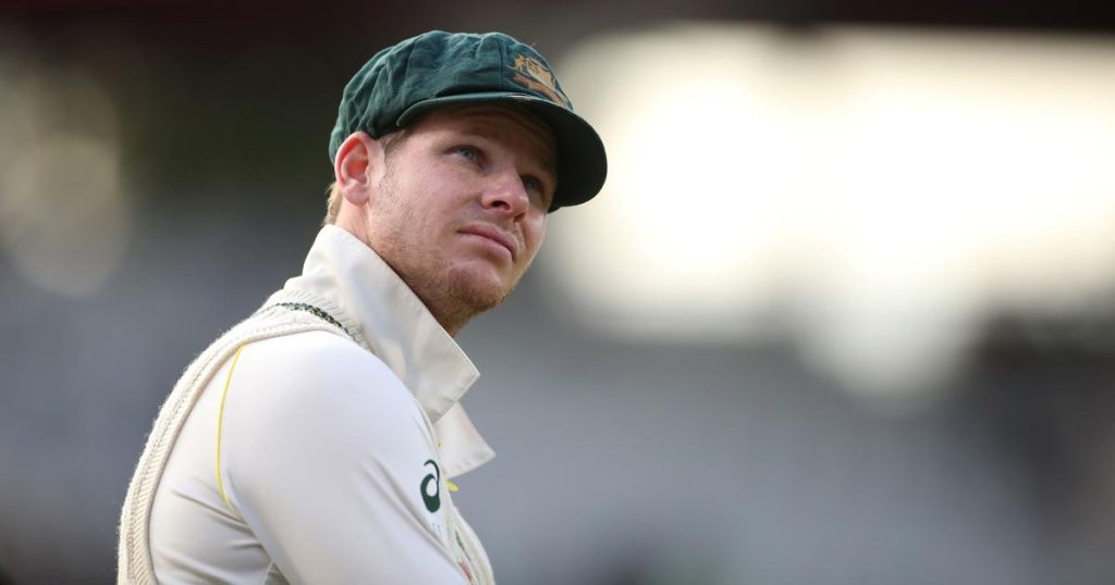 Steve Smith Makes a Blunder with DRS on his Captaincy Return