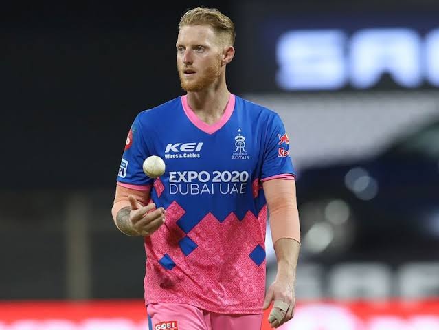 IPL 2023: MS Dhoni's Successor to be an Indian, Ben Stokes Not in the Race for Captaincy