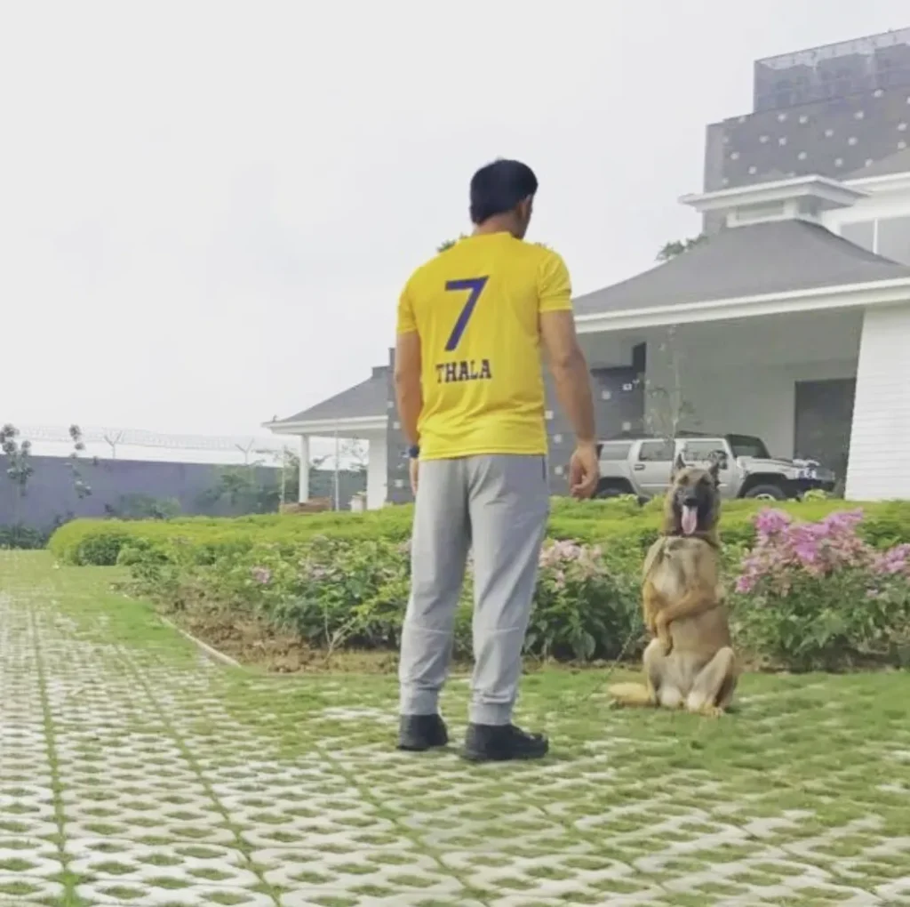 MS dhoni in his house