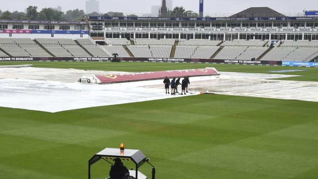 Ashes 2023: Rain Causes Delay in Start of Final Day of the First Ashes Test