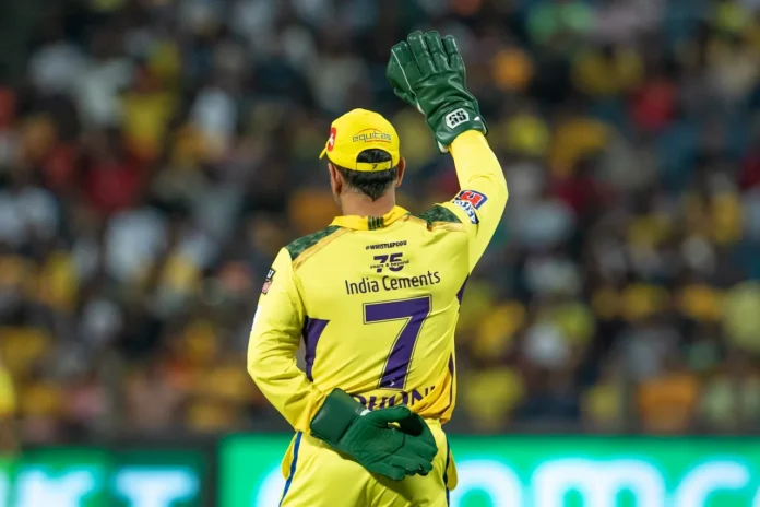 MS Dhoni's Inspiring Gesture Before Knee Surgery Leaves Fans in Awe
