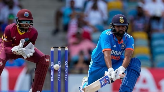 Wasim Jaffer's Hilarious Meme on India's Unconventional Batting Order during First ODI against West Indies Goes Viral