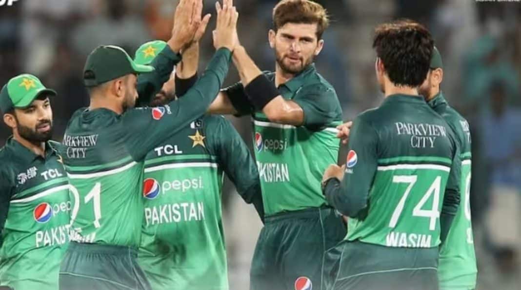 Pakistan Secures First Super 4 Berth in Asia Cup 2023 as India-Pakistan Encounter Ends in Washout