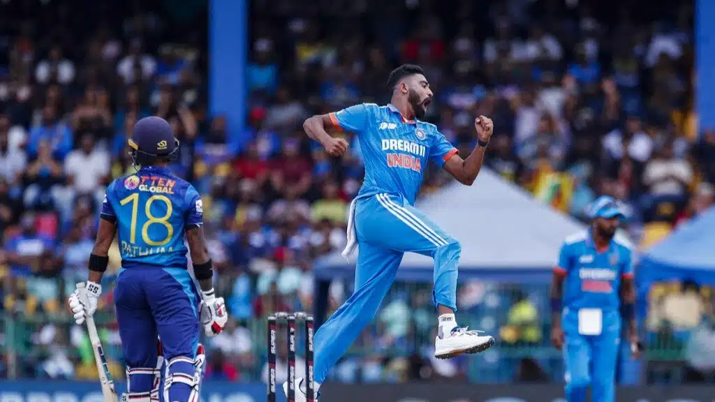 mohammed siraj IND vs SL, Asia Cup 2023 Final Live Updates: Sri Lanka Stumble to 12-5 in Just 5 Overs