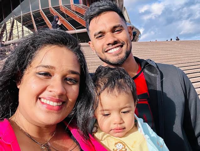 Dhananjaya de Silva Family- Parents, Siblings, Kids