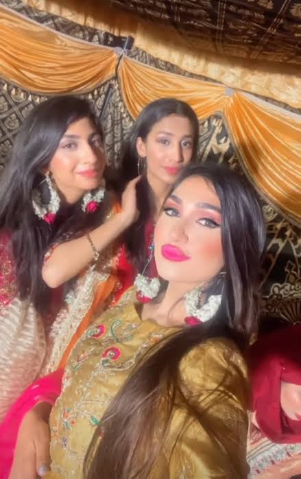 Shadab Khan Wife- Malaika Saqlain Age, Photos, Profession, Instagram