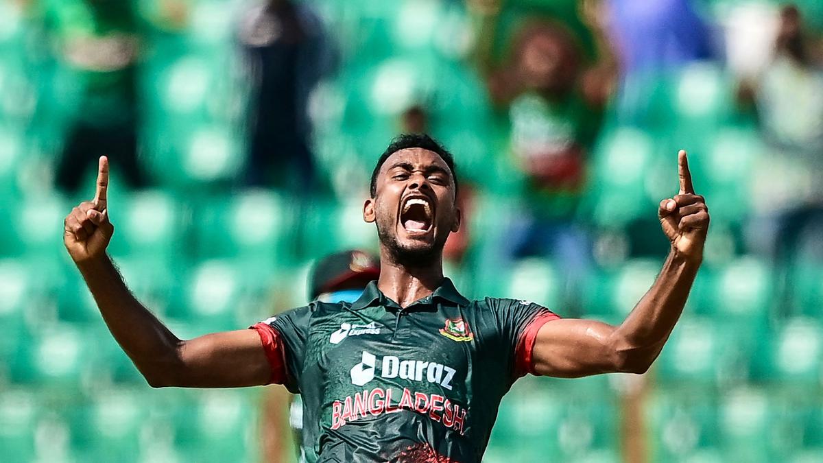 ICC ODI World Cup 2023: Pakistan vs Bangladesh Top 3 Dream11 Team Bowler Picks for Today Match
