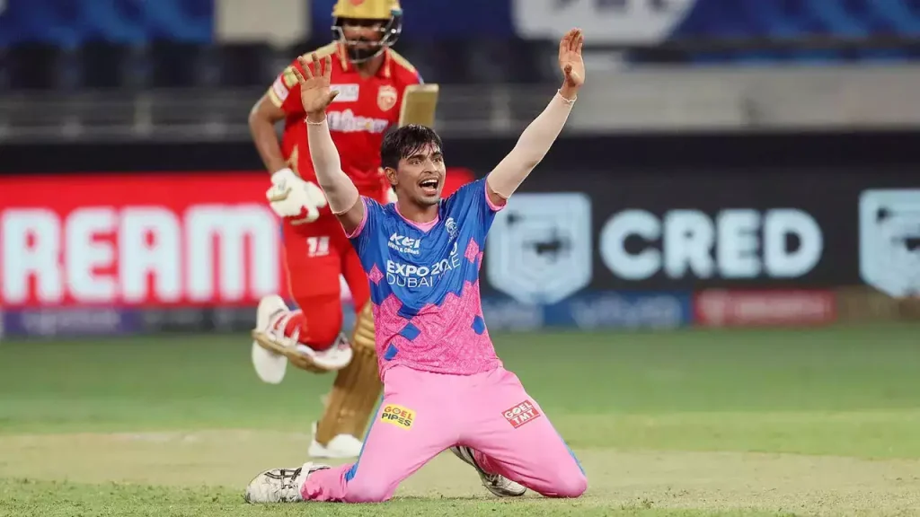 IPL 2024: 3 Players RCB Could Have Considered as Alternatives to Alzarri Joseph