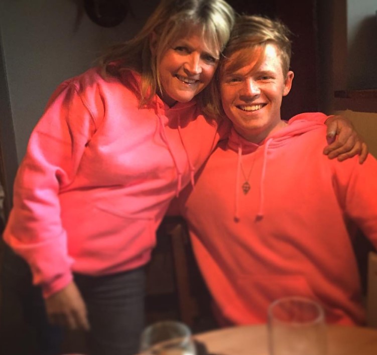 Ollie Pope Parents: Meet the Proud Mum and Dad of English Cricketer